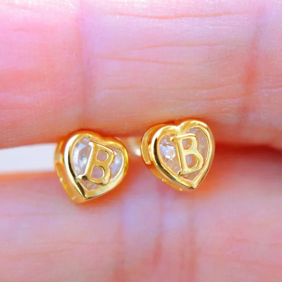 🎁Gift 💝Heart Initial Stud Earrings for Women Teen Girls Mom Daughter, ELDM153G - Picture 1 of 11